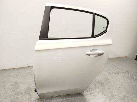 Foto 2ª: Puerta Trasera Izquierda Opel Corsa 1.4 08 68) 90CV 66KW [B14XER] (2018)