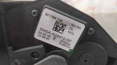 Foto 4ª: Cerradura Puerta Trasera Derecha Ford Kuga TITANIUM 180CV 132KW [T8MA] (2016)