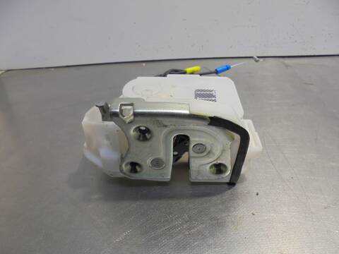 Foto 2ª: Cerradura Puerta Trasera Izquierda Mitsubishi ASX CHALLENGE 2WD 117CV 86KW [4A92] (2010)