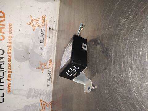 Foto 3ª: Modulo Confort BCM Toyota Corolla 2.2 D-4D SOL 136CV 100KW [2ADFTV] (2006)