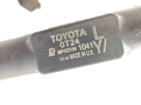 Foto 3ª: Radiador Motor Toyota Auris HYBRID ACTIVE 99CV 73KW [2ZR] (2011)