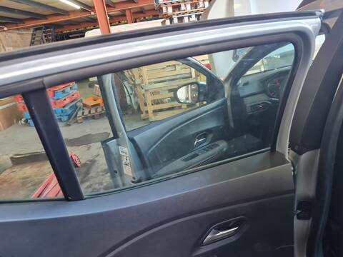 Elevalunas Manual Trasero Izquierdo Dacia Sandero STEPWAY ESSENTIAL 91CV 67KW