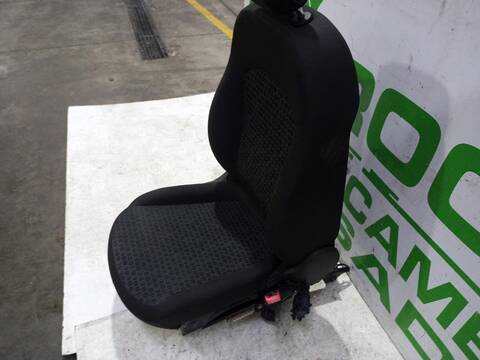 Foto 2ª: Asiento Delantero Derecho Opel Corsa EXPRESSION 75CV (2014)