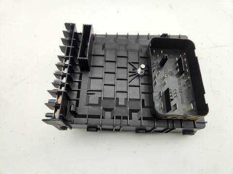 Foto 3ª: Caja Reles Fusibles Seat Altea STYLANCE - STYLE 105CV 77KW [CAYC] (2010)
