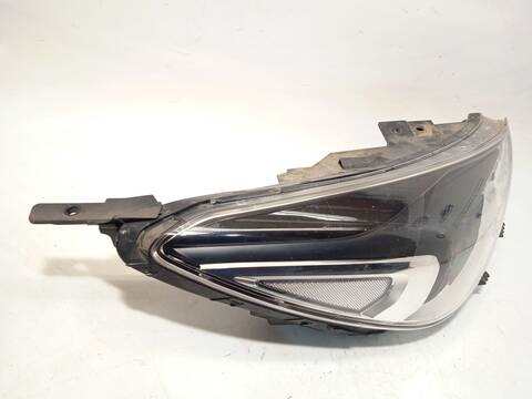 Foto 2ª: Faro Derecho Kia Rio CONCEPT 84CV 62KW [G4LA] (2017)