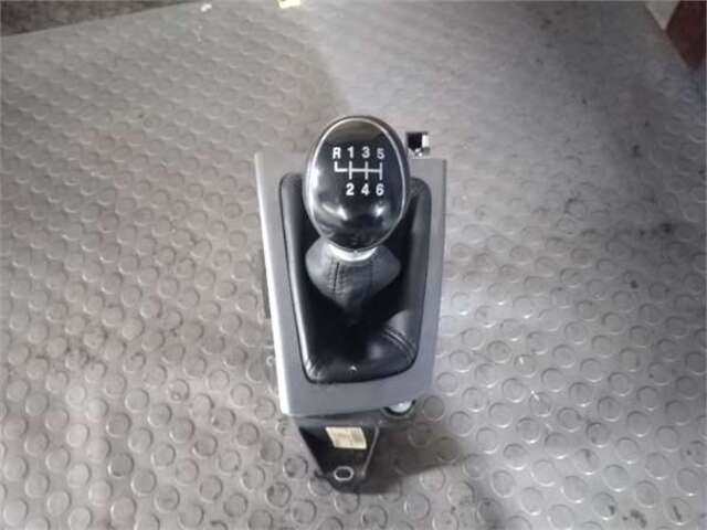 Palanca de Cambio Ford Focus 1.0 EDITION [1.0 LTR. - 92 KW ECOBOOST CAT]