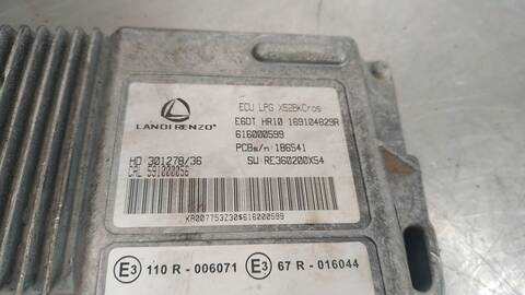 Foto 4ª: Centralita Motor ECU Dacia Sandero STEPWAY ESSENTIAL 101CV 74KW [H4DD4] (2020)