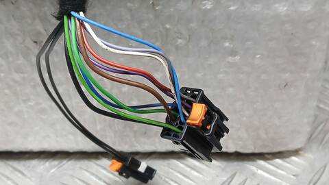 Foto 3ª: Retrovisor Derecho Peugeot 2008 1.5 BLUEHDI 110 UDYHSK) 110CV 81KW [YH01] (2021)