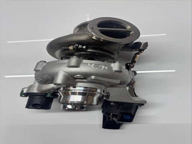Foto 3ª: Turbocompresor Land Rover Range 530 CV 390KW [N63B44E N63B44T3 N63 NC10] (2022)