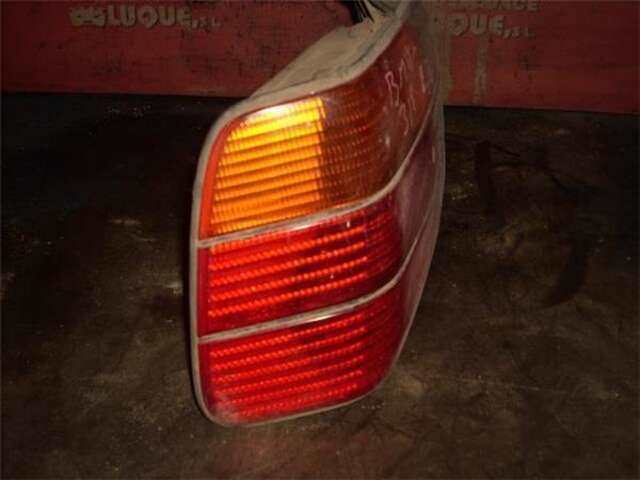 Foto 2ª: Piloto Trasero Izquierdo Bmw Serie 3 315 318IS 1.8 16V (140CV) [184S1]