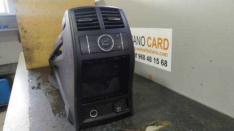 Foto 2ª: Consola Central Mercedes Clase ML 300 3.0 CDI W164) 224CV 165KW AUT. OM642 [OM642940] (2006)