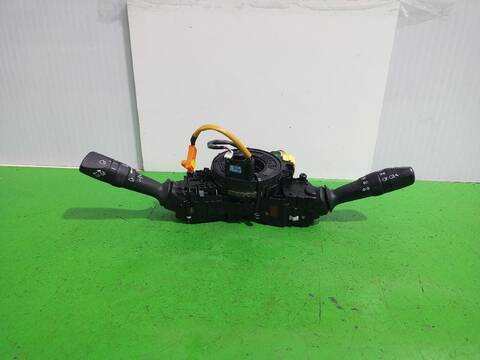 Foto 1ª: Mando Multifuncion Toyota Auris HYBRID FEEL EDITION 136CV (2013)