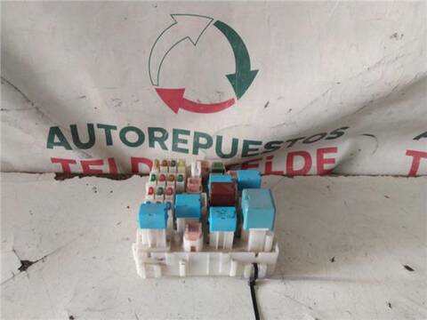 Caja Reles Fusibles Toyota Rav4 1800
