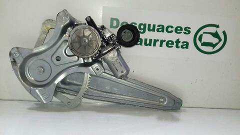 Elevalunas Manual Trasero Izquierdo Toyota Auris 1.8 16V HIBRIDO) 99CV 73KW