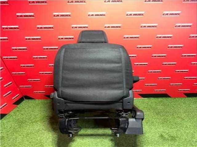 Foto 3ª: Asiento Delantero Izquierdo Citroen Jumpy CONFORT M BLUE-HDI FAP 116CV 85KW FURGON [BH01 BHX] (2020)