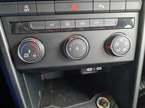 Mando Calefacción A. A. Volkswagen T-Roc LIFE 115CV 85KW