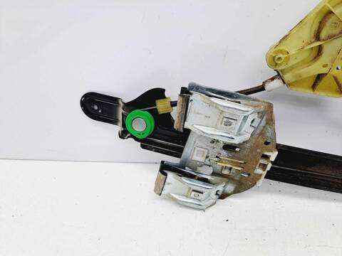 Foto 3ª: Elevalunas Manual Trasero Derecho Seat Leon 1.9 TDI 105CV 77KW [BLS] (2010)