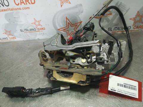 Cerradura Puerta Trasera Izquierda Chrysler Voyager 2.5 TD SE 116CV 85KW