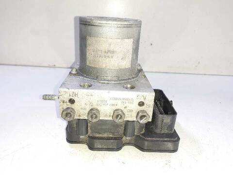 Foto 2ª: Abs Mercedes Sprinter 413/416/510/513/516 CDI 906.653/655/657) 129CV 95KW CAJA CERRADA (2009)