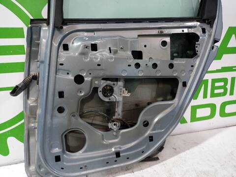 Foto 3ª: Puerta Trasera Derecha Renault Scenic GRAND EMOTION 112CV [K4M812] (2003)