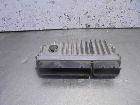 Foto 2ª: Centralita Motor ECU Toyota Yaris 1.3 16V CAT 99CV 73KW [1NR] (2015)