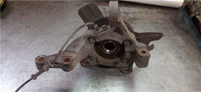 Foto 3ª: Mangueta Delantera Derecha Kia Carens 1.7 BASIC [1.7 LTR. - 85 KW CRDI CAT] [D4FD]
