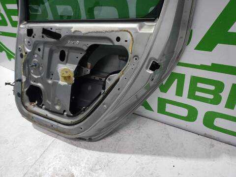 Foto 2ª: Puerta Trasera Derecha Peugeot 307 XN 109CV [NFUTU5JP4] (2001)