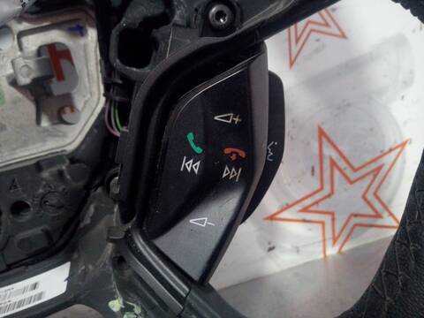 Foto 4ª: Volante Ford Focus TITANIUM 116CV 85KW [T1DA] (2012)