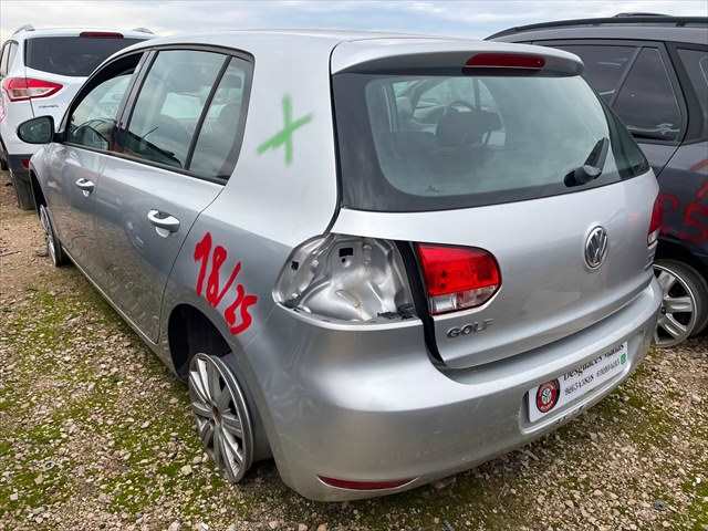 Foto 2ª: Paragolpes Trasero Volkswagen Golf 1.6 TDI 105cv [CAY] (2011)