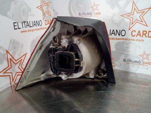 Foto 2ª: Piloto Trasero Derecho Volkswagen Golf SPORTLINE BERLINA 105CV 77KW [BXE] (2003)