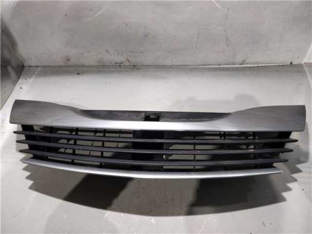 Rejilla Delantera Renault Laguna 1.8 AUTHENTIQUE [1.8 LTR. - 88 KW CAT]