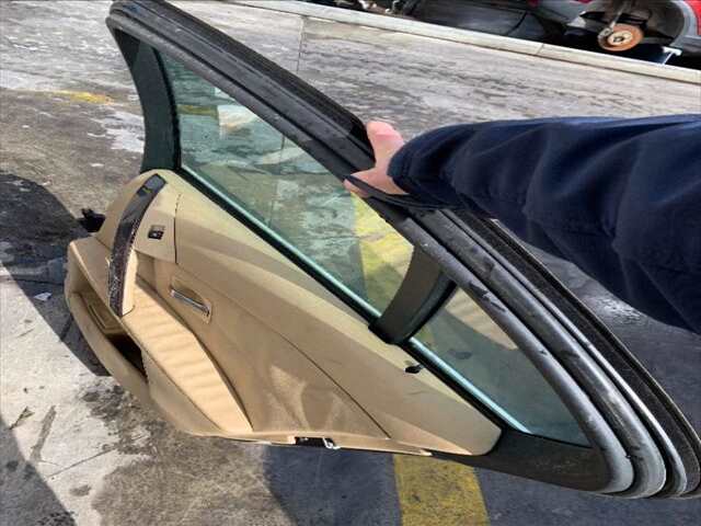 Foto 2ª: Puerta Trasera Derecha Bmw Serie 5 518 3.0 DI 218CV BERLINA 0CV [306D2] (2004)