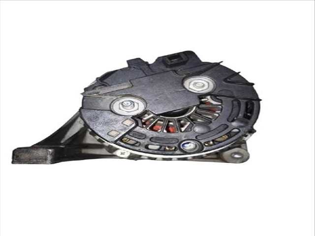 Foto 2ª: Alternador Volvo XC 90 D5 AWD (2002)