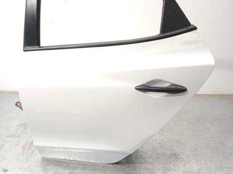 Foto 3ª: Puerta Trasera Izquierda Hyundai ix35 1.6 CAT 135CV 99KW [G4FD] (2015)