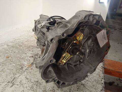 Foto 2ª: Caja Cambios Audi A4 2.0 20V CAT ALT) BERLINA 131CV 96KW (2002)