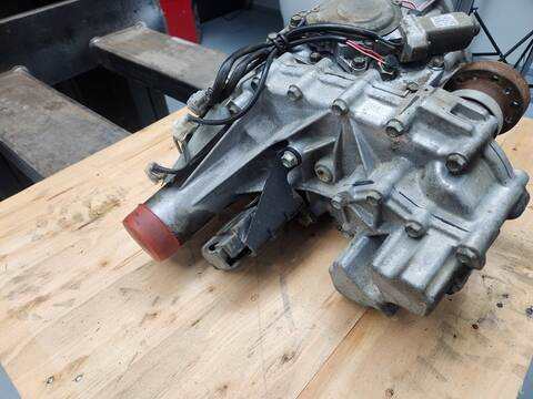 Foto 4ª: Caja Transfer Suzuki Grand Vitara 1.9 DDIS JLX 5-PTAS.) 129CV 95KW [F9Q043622] (2007)