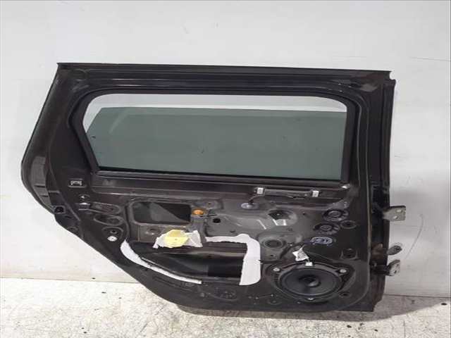 Foto 3ª: Puerta Trasera Izquierda Dacia Duster 1.0 TCE 90 91CV [H4D 470] (2017)