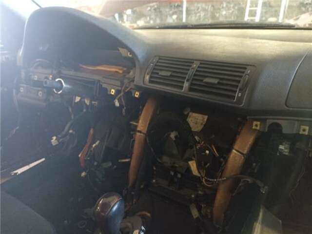 Foto 3ª: Salpicadero Bmw Serie 5 518 2.5 525TDS [2.5 LTR. - 105 KW TURBODIESEL CAT] [M51 D25 (25 6 T1)]