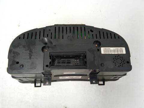 Foto 3ª: Cuadro de Instrumentos Volkswagen Golf 2.0 TDI 16V 140CV 103KW [BKD,CBDB,CFHC] (2004)