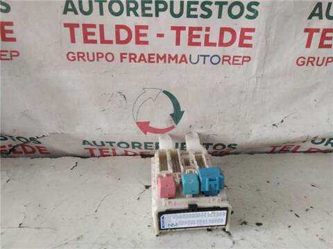 Caja Reles Fusibles Toyota Auris 1.3