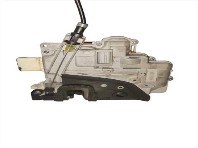 Foto 3ª: Cerradura Puerta Trasera Izquierda Audi Q3 2.0 TDI (2011)