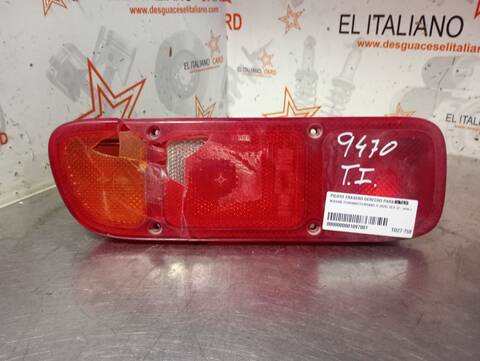 Foto 2ª: Piloto Trasero Derecho Nissan Terrano SLX 3-PTAS.) 101CV 74KW [TD27 TURBO] (1994)