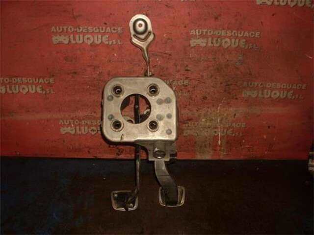 Foto 2ª: Pedal Embrague Peugeot 206 2.0 CC [2.0 LTR. - 100 KW 16V CAT (RFN - EW10J4)] [RFN (EW10J4)]
