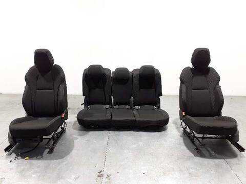 Asientos Traseros Skoda Karoq AMBITION 150CV 110KW