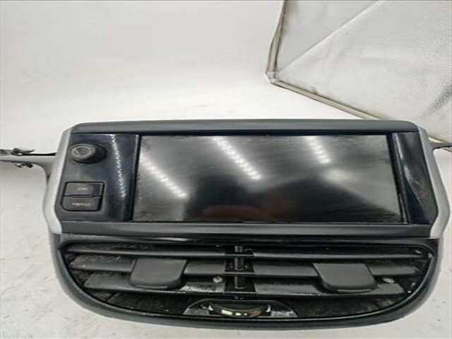 Foto 3ª: Pantalla Multifuncion Peugeot 2008 1.6 ACTIVE [1.6 LTR. - 73 KW BLUE-HDI FAP]