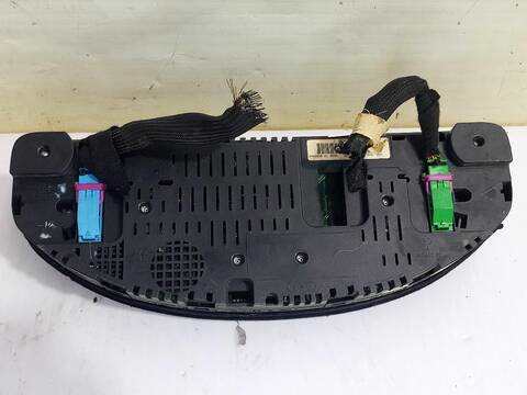 Foto 3ª: Cuadro de Instrumentos Audi A6 2.5 TDI QUATTRO 180CV [BAU] (2001)