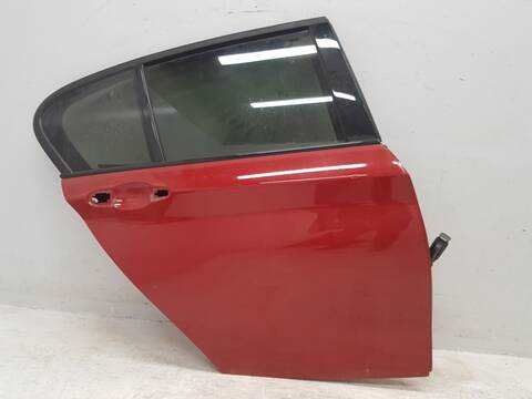 Foto 3ª: Puerta Trasera Derecha Bmw Serie 1 114 118D M SPORT (2015)