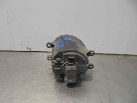 Foto 2ª: Faro Antiniebla Delantero Derecho Toyota Prius 1.8 16V CAT HIBRIDO) 99CV 73KW [2ZR] (2011)