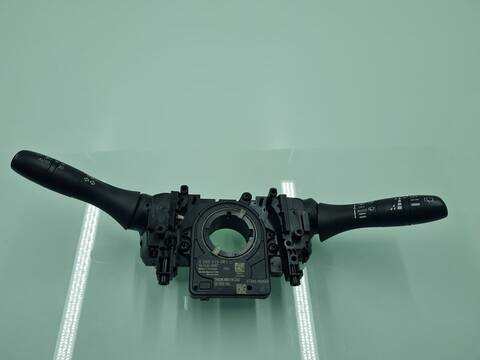 Mando Multifuncion Nissan Qashqai ACENTA 131CV 96KW