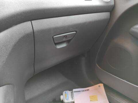 Guantera Ford Transit UGCB